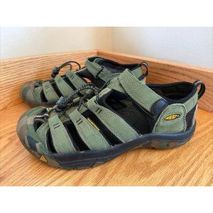 KEEN Men’s Washable Camoflauge Sandals Size 6M/EU38 Hiking Sandals Washable RARE